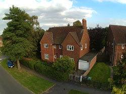 Photo from wireless estate agent pole camera